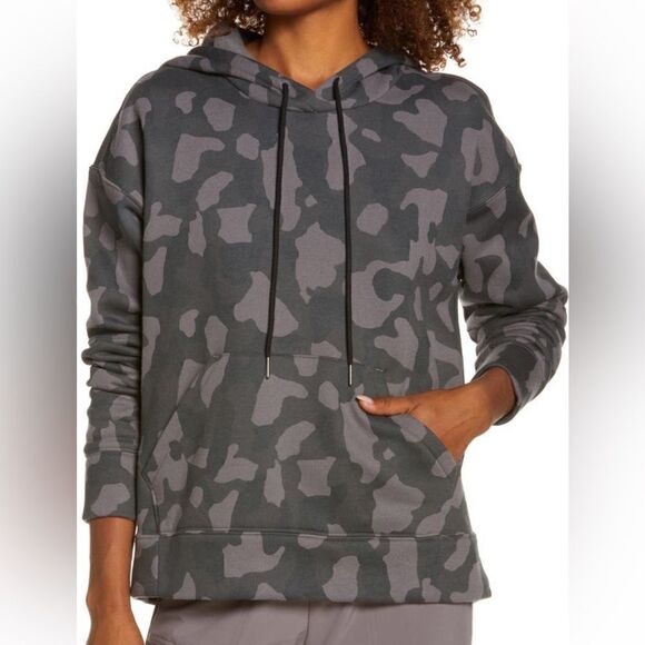 Zella Cara everyday print soft cotton pullover sweatshirt - Picture 2 of 11